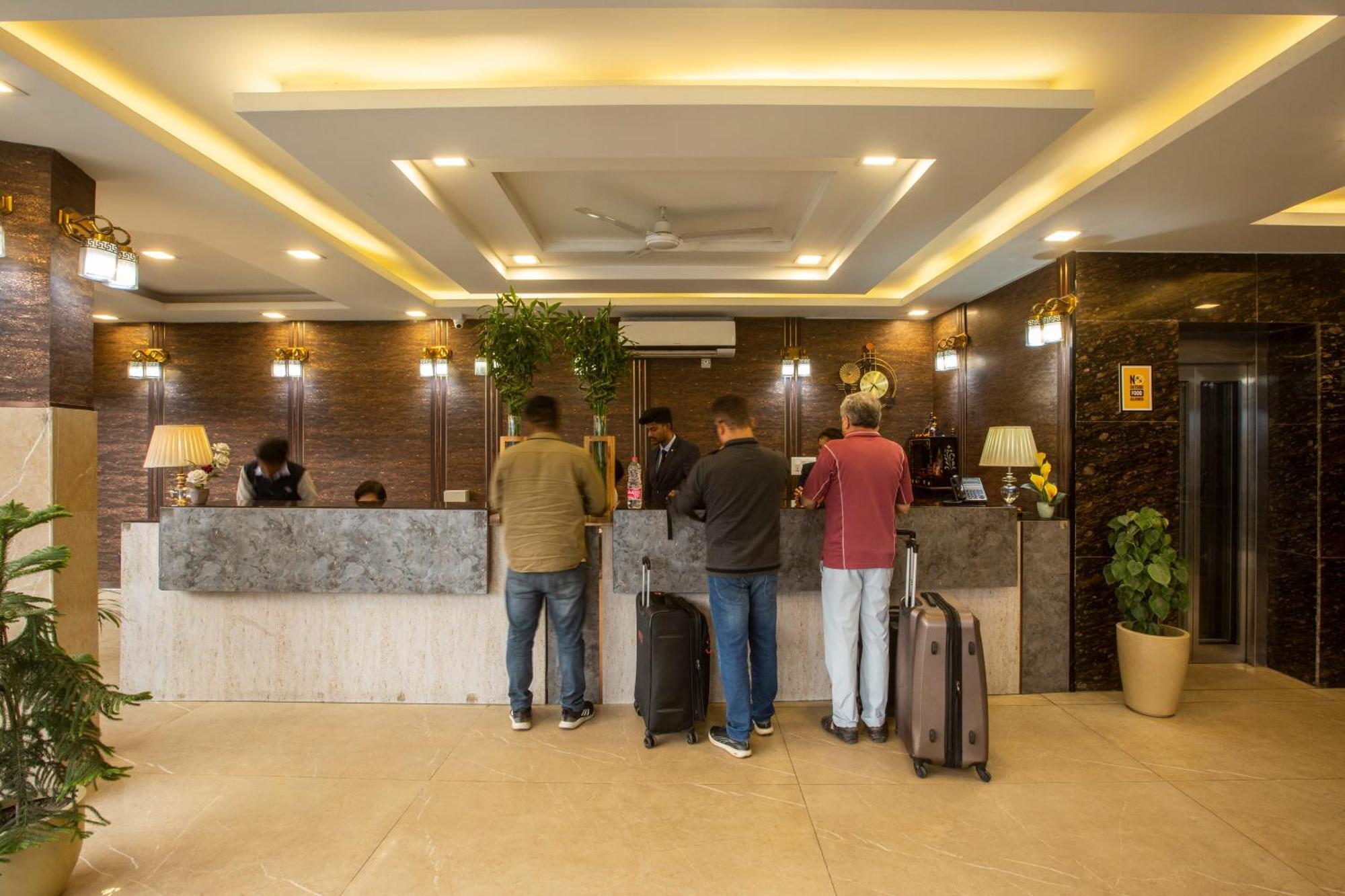 Hotel Prithvi-Raj Near Delhi Airport New Delhi Exterior foto