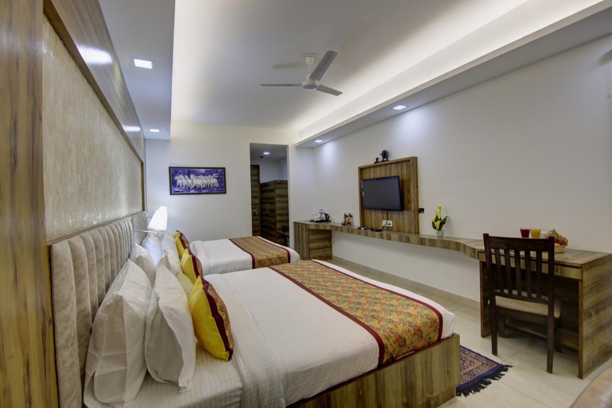 Hotel Prithvi-Raj Near Delhi Airport New Delhi Exterior foto